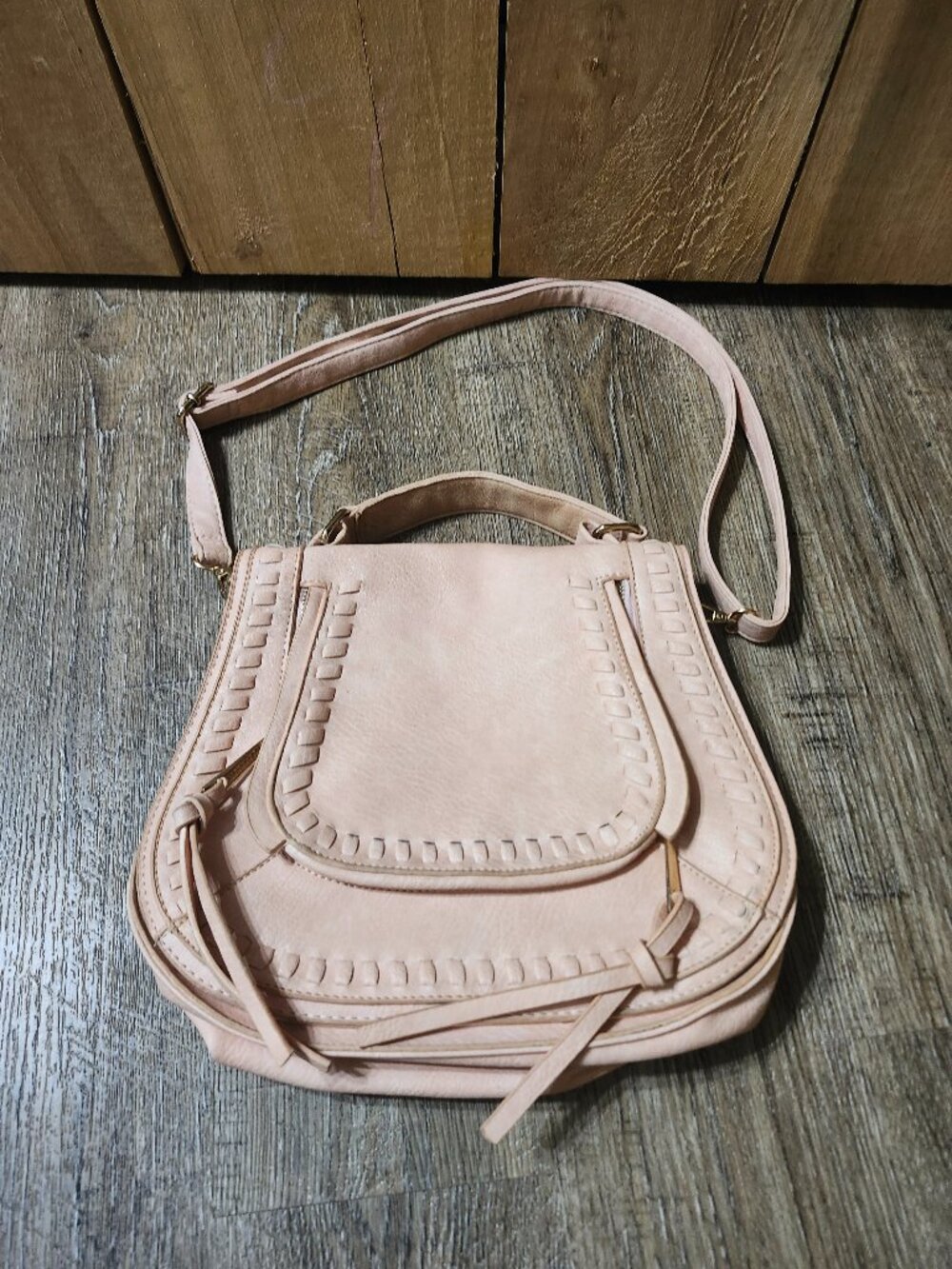 Kiss me Couture pale pink shoulder bag with detachable strap